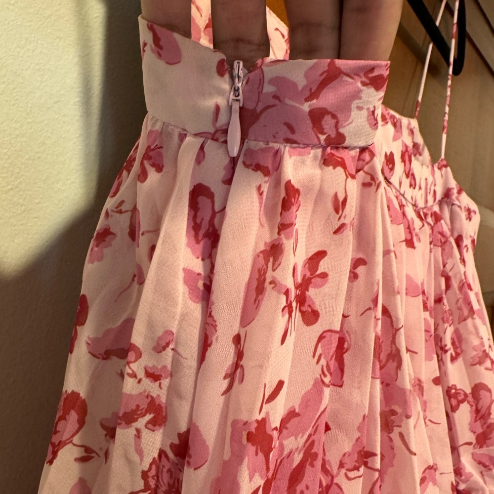 UNIQUE Ruffle Tiered Chiffon Floral Print Dress, Super Cute!!! - Picture 8 of 8